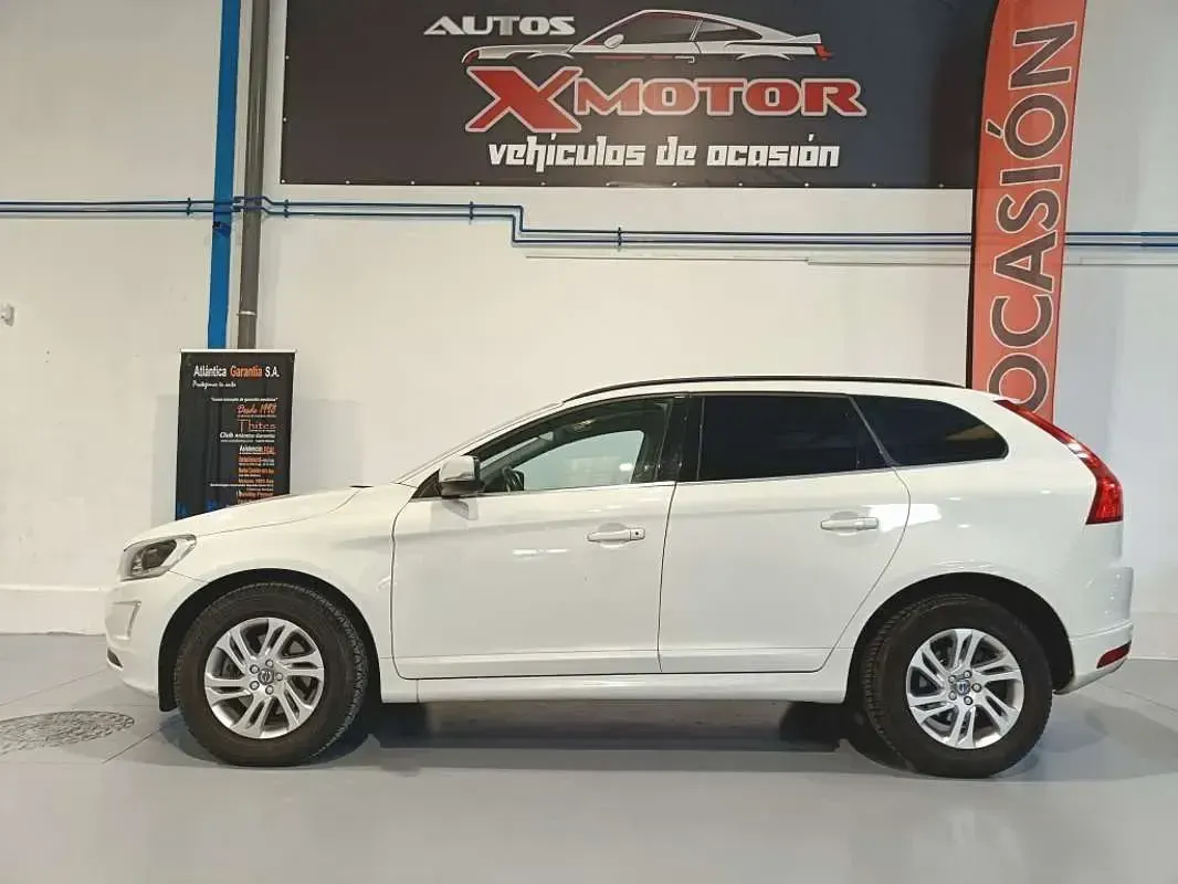 Usado Volvo XC60 Momentum 190 CV (139 kW) 2017 Blanco SUV
