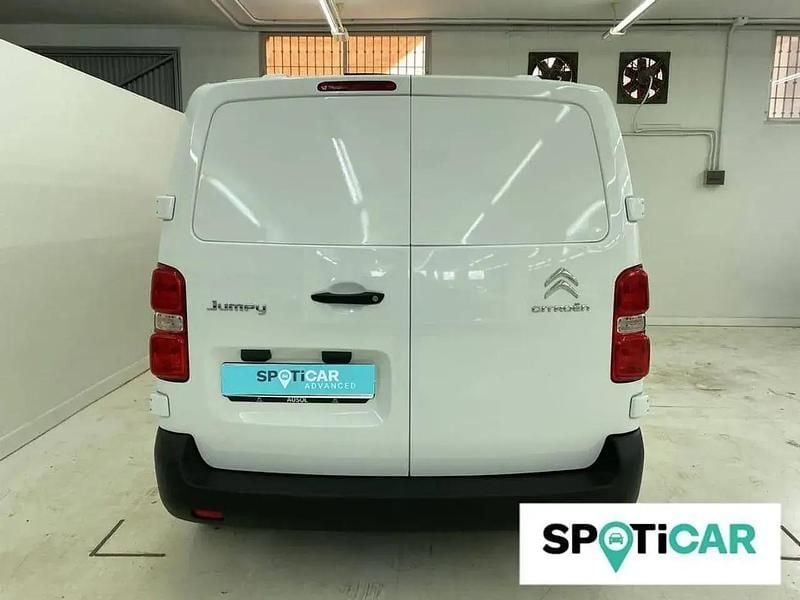 Begagnad Citroën Jumpy Comfort 122 HK (89 kW) 2018 Vit Minibuss
