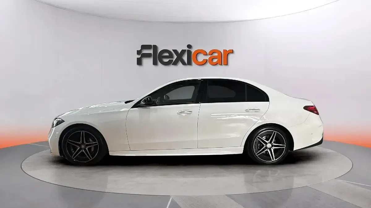 Usado Mercedes C220 200 CV (147 kW) 2022 Blanco Berlina