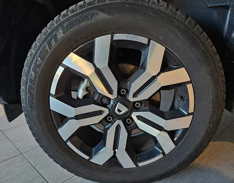 Usado Dacia Duster Prestige 115 CV (84 kW) 2021 Gris SUV