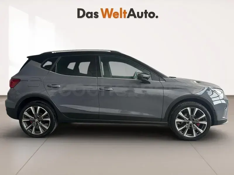 Usado Seat Arona FR 116 CV (85 kW) 2024 Gris SUV
