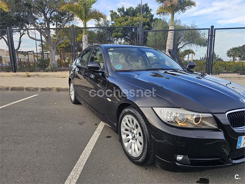 Usado BMW 320 170 CV (125 kW) 2009 Negro Familiar