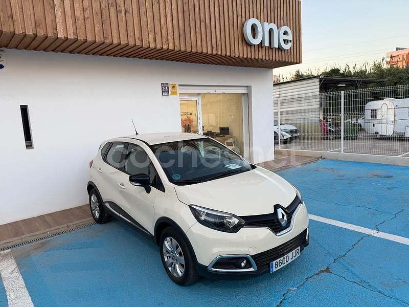 Blanco Usado 2016 Renault Captur LIMITED SUV | 7990 € (Precio justo) - Imagen 1/4
