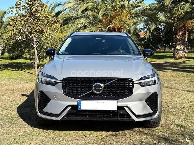 Usado Volvo XC60 Plus 197 CV (144 kW) 2023 Gris / plata SUV