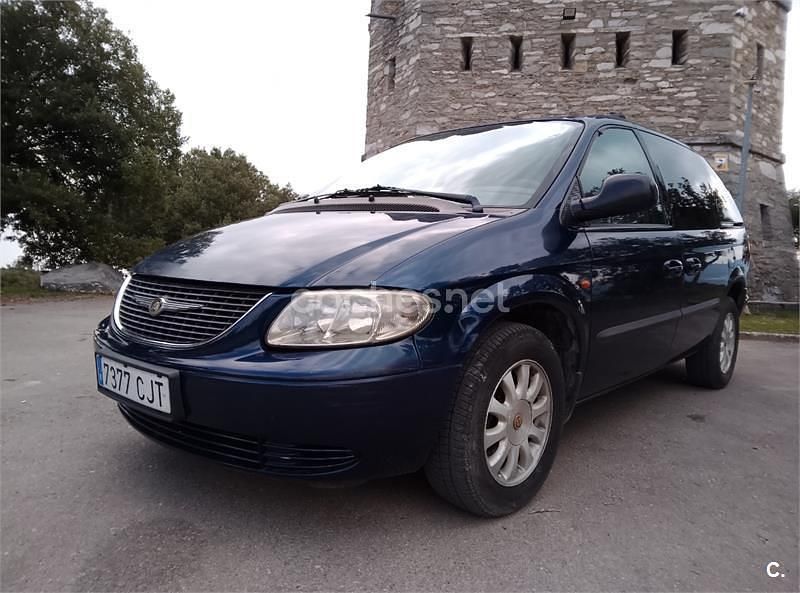 Usado Chrysler Voyager 140 CV (102 kW) 2003 Azul Monovolumen