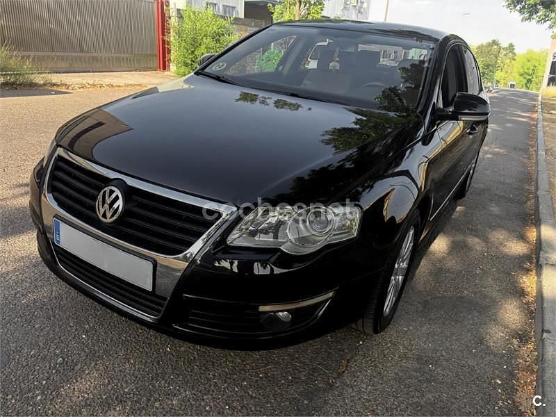 Usado VW Passat Highline 140 CV (102 kW) 2006 Negro Berlina