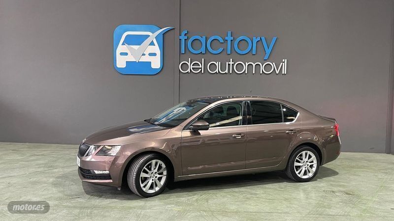 Marrón Usado 2019 Skoda Octavia Berlina | 12.900 € - Imagen 1/4