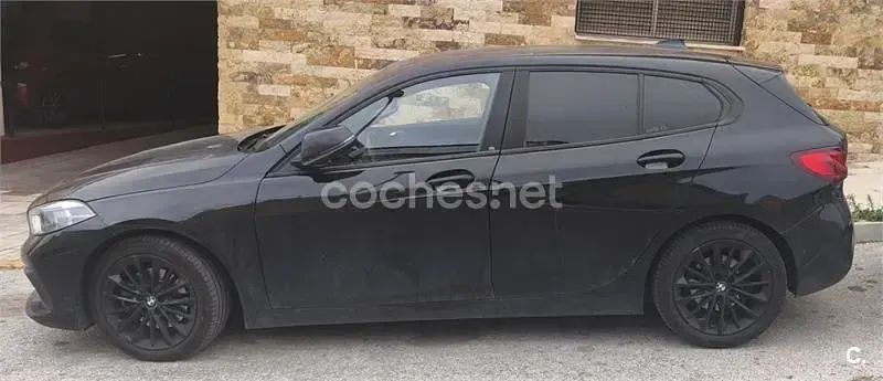 Usado BMW 116 116 CV (85 kW) 2021 Negro Utilitario
