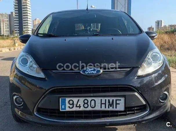 Usado Ford Fiesta Titanium 95 CV (69 kW) 2012 Negro Berlina