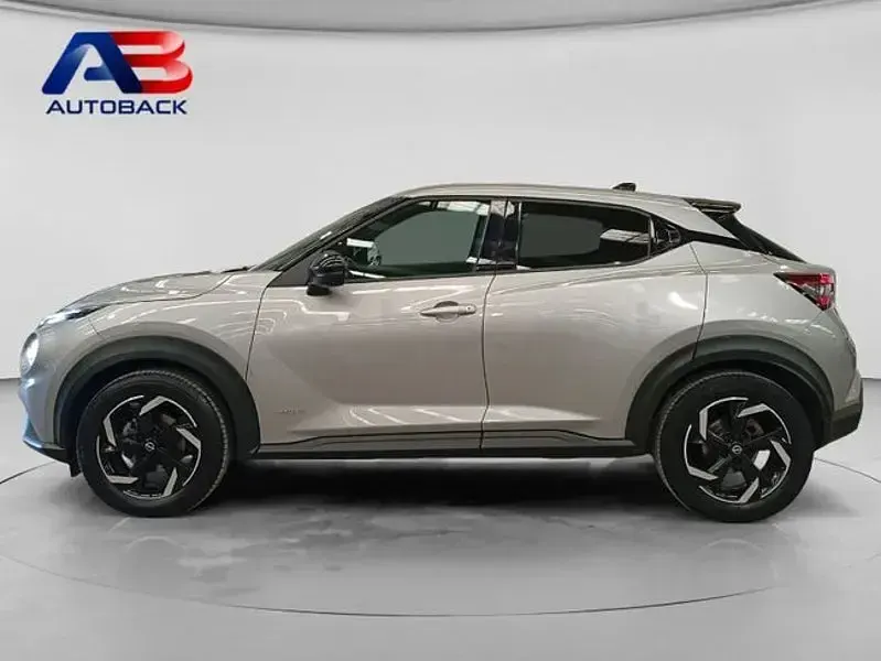 Usado Nissan Juke N-Connecta 143 CV (105 kW) 2023 Gris / plata SUV