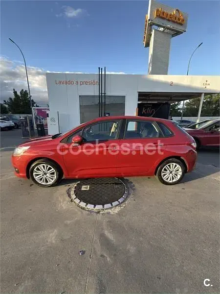 Usado Citroën C4 Business Class 92 CV (67 kW) 2014 Rojo Berlina