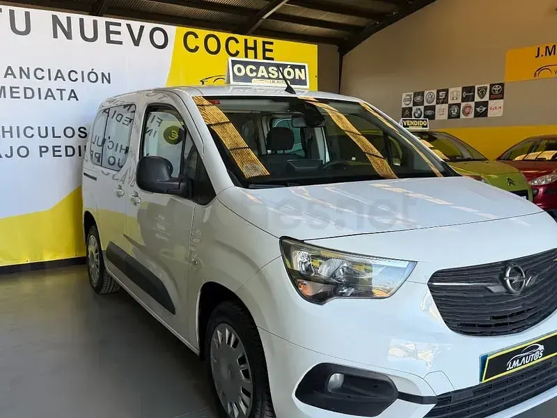 Usado Opel Combo Life Edition+ 102 CV (75 kW) 2021 Blanco Monovolumen