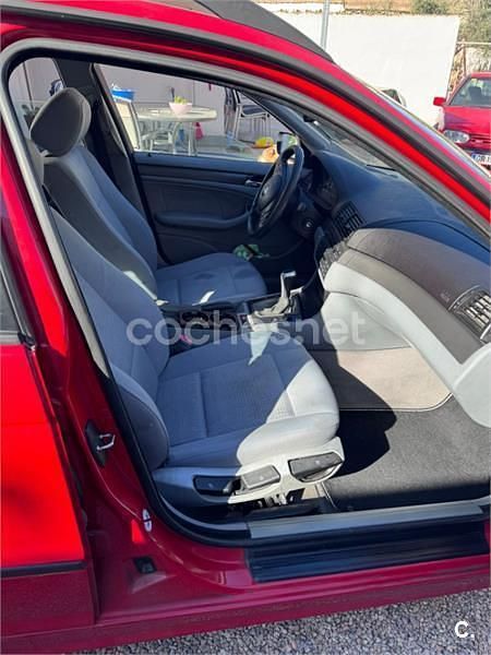 Usado BMW 320 150 CV (110 kW) 2004 Rojo Familiar