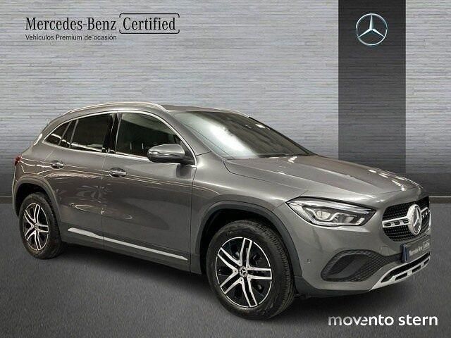 Usado Mercedes GLA200 163 CV (119 kW) 2022 Gris montaña SUV