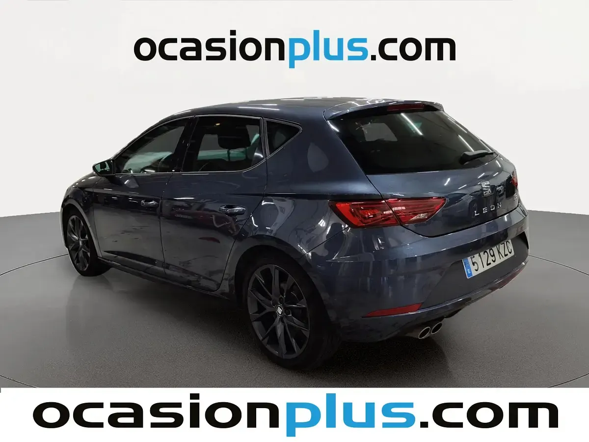 Usado Seat Leon FR 190 CV (139 kW) 2019 Gris Utilitario