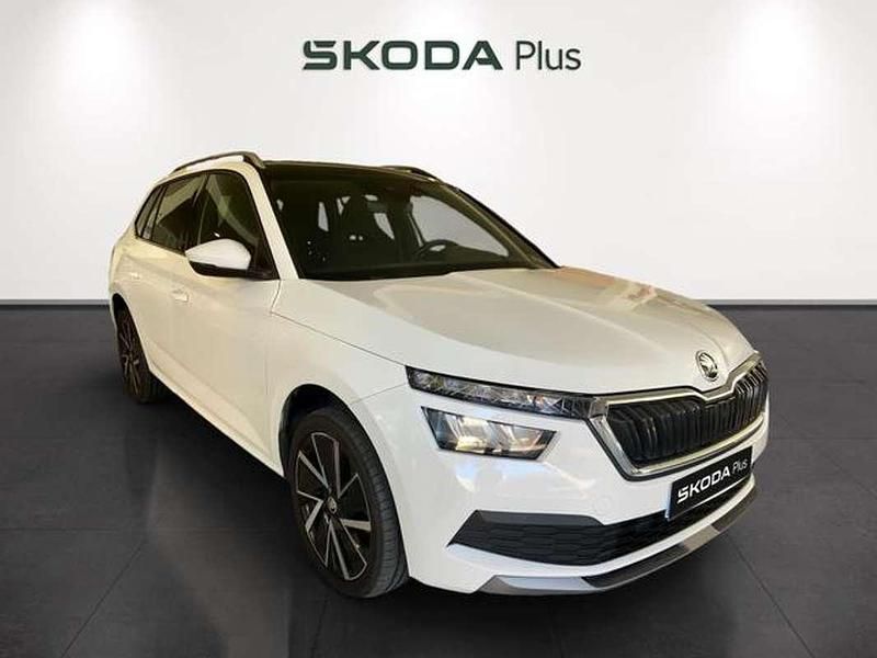 Blanco Usado 2023 Skoda Kamiq Sport SUV | 21.900 € (Un poco caro) - Imagen 1/4