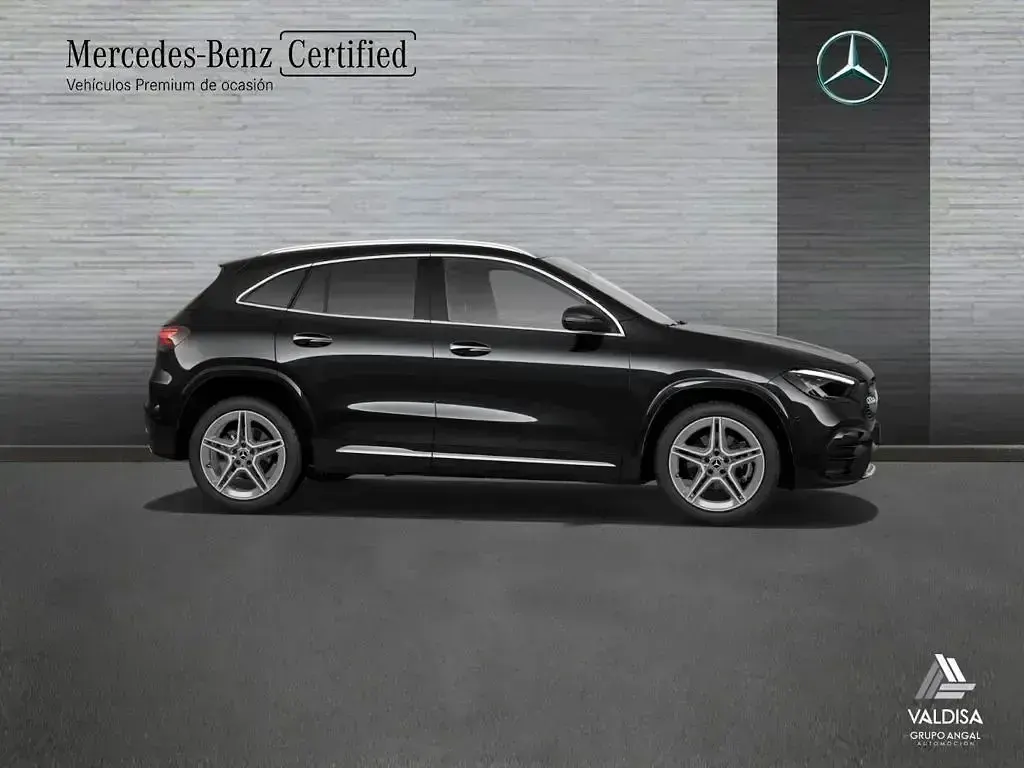 Usado Mercedes GLA200 150 CV (110 kW) 2025 Negro SUV