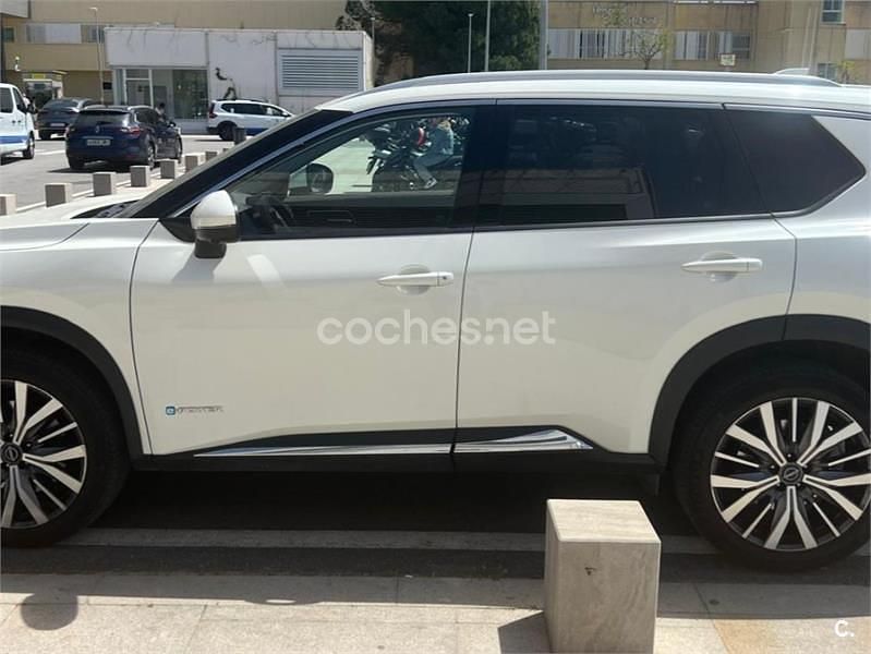Używany Nissan X-Trail Tekna 213 KM (156 kW) 2023 Biały SUV