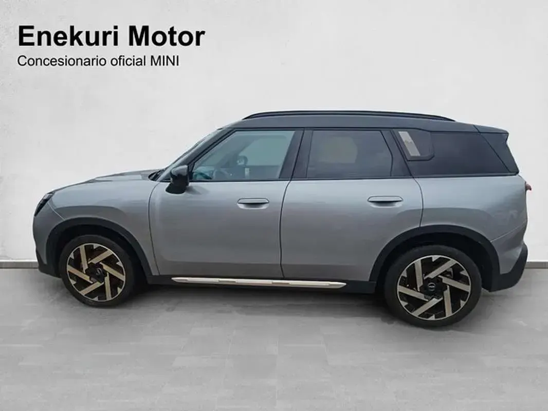 Usado Mini Countryman Essential 170 CV (125 kW) 2024 Plateado SUV