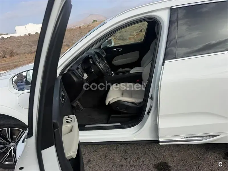 Usado Volvo XC60 Inscription 407 CV (299 kW) 2019 Blanco SUV