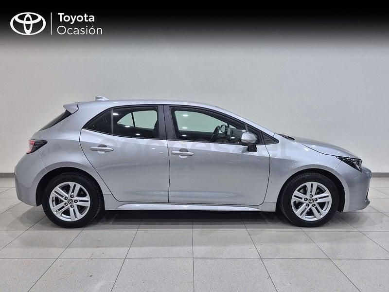 Usado Toyota Corolla Active 122 CV (89 kW) 2022 Gris / plata Berlina