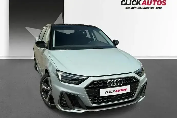 Usado Audi A1 Comfort 116 CV (85 kW) 2025 Rojo SUV