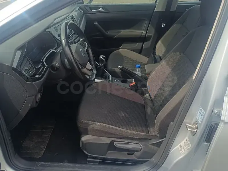 Usado VW Taigo Life 115 CV (84 kW) 2024 Gris / plata SUV