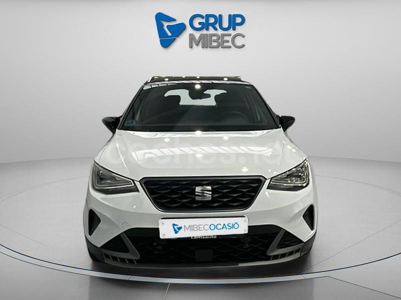 Usado Seat Arona FR 115 CV (84 kW) 2024 Blanco SUV