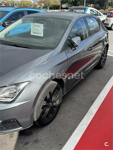Begagnad Seat Leon Style 110 HK (80 kW) 2017 Grå Sedan