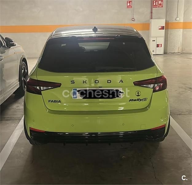 Usado Skoda Fabia 190 CV (139 kW) 2024 Verde Utilitario