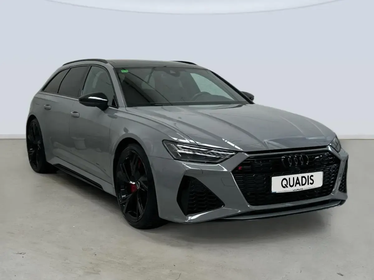 Usado Audi RS6 600 CV (441 kW) 2022 Gris Familiar