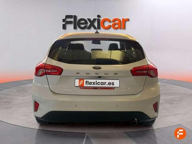 Usado Ford Focus Trend+ 120 CV (88 kW) 2022 Blanco Utilitario