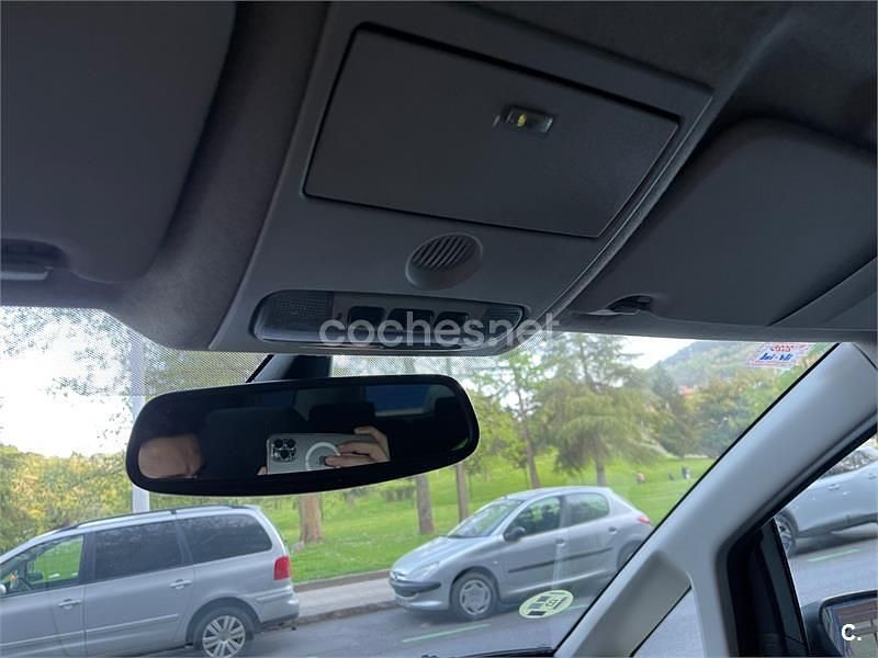 Usado Ford C-MAX Ghia 115 CV (84 kW) 2008 Azul Monovolumen