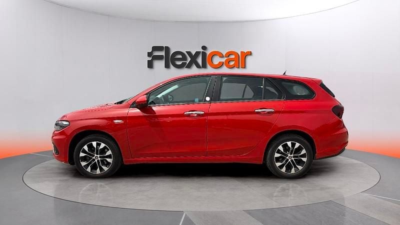 Usado Fiat Tipo Lounge 95 HP (69 kW) 2020 Vermelho Carrinha