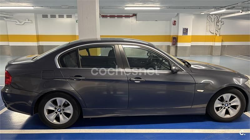 Usado BMW 325 218 CV (160 kW) 2005 Gris / plata Berlina