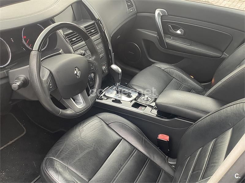 Usado Renault Latitude Initiale 240 CV (176 kW) 2012 Negro Berlina