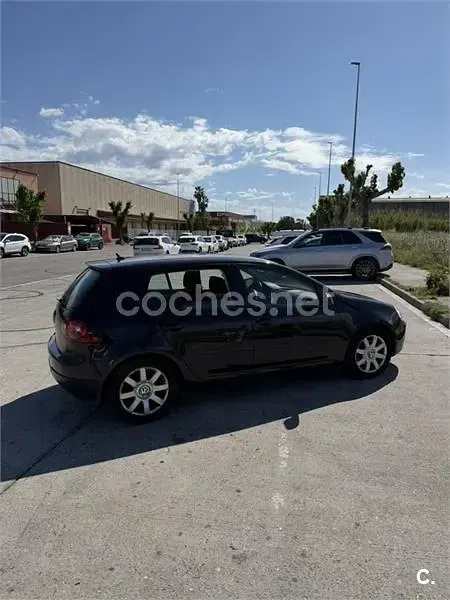Usado VW Golf IV Trendline 115 CV (84 kW) 2006 Negro Berlina
