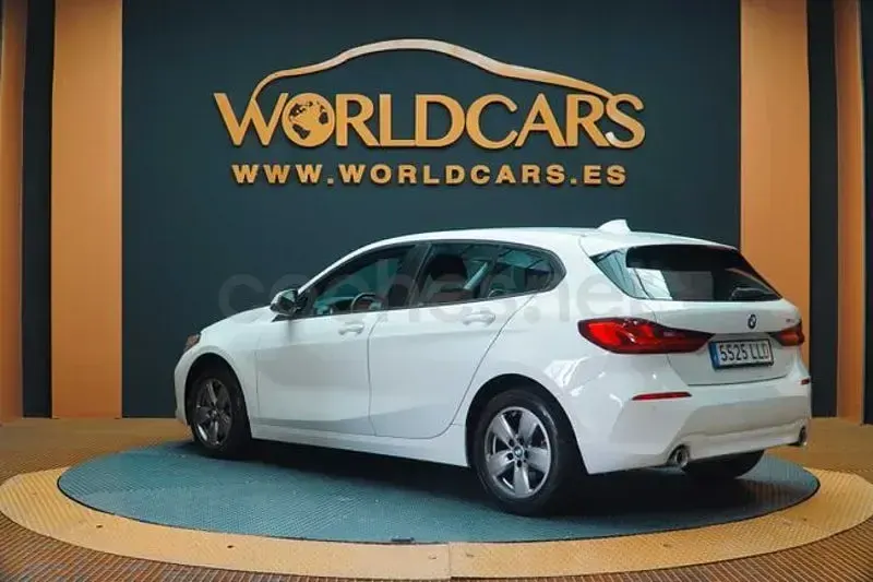 Usado BMW 118 Comfort Edition 150 CV (110 kW) 2020 Blanco Utilitario