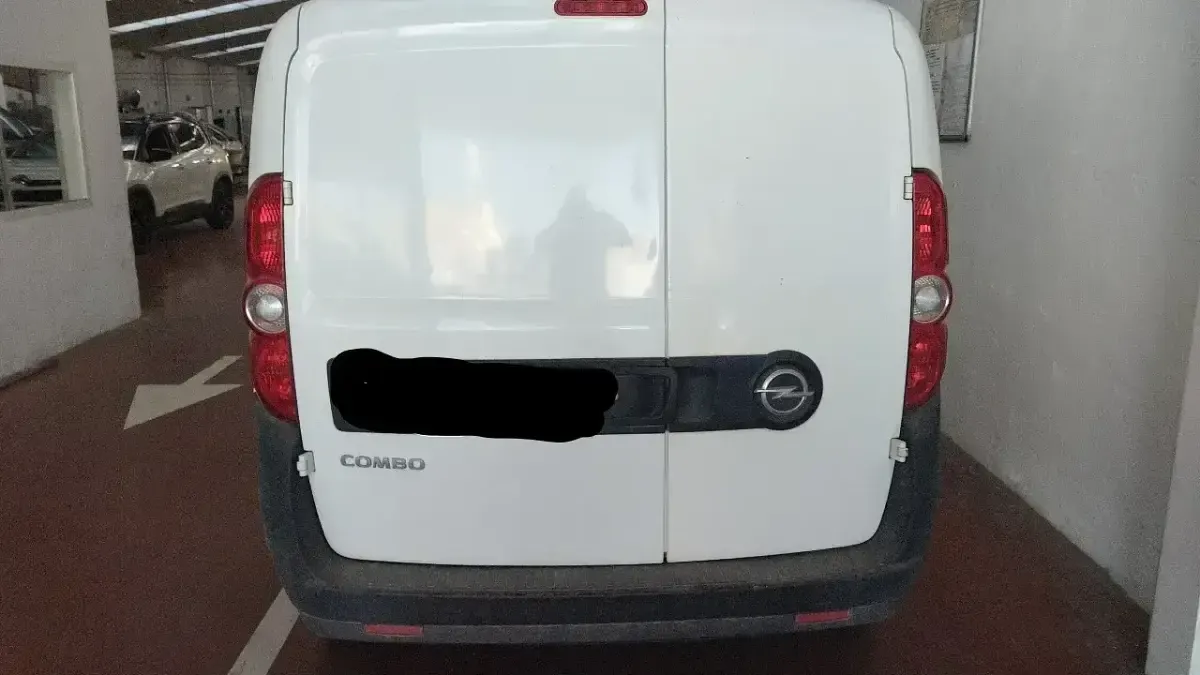Usado Opel Combo 95 CV (69 kW) 2017 Blanco Monovolumen