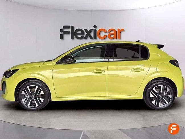 Usado Peugeot 208 Allure 100 CV (73 kW) 2025 Verde Utilitario