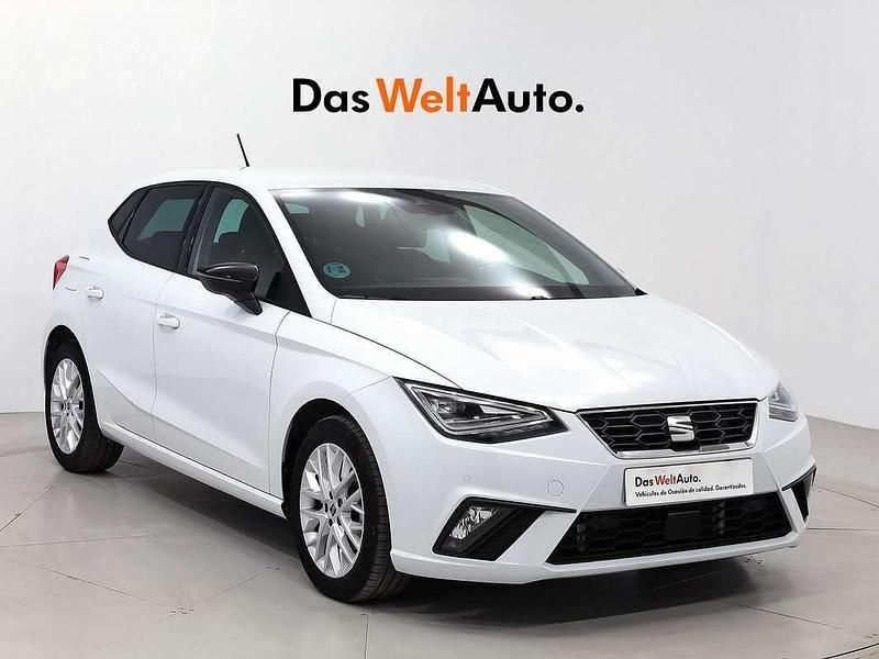Blanco Usado 2024 Seat Ibiza FR Berlina | 17.990 € (Precio justo) - Imagen 1/4