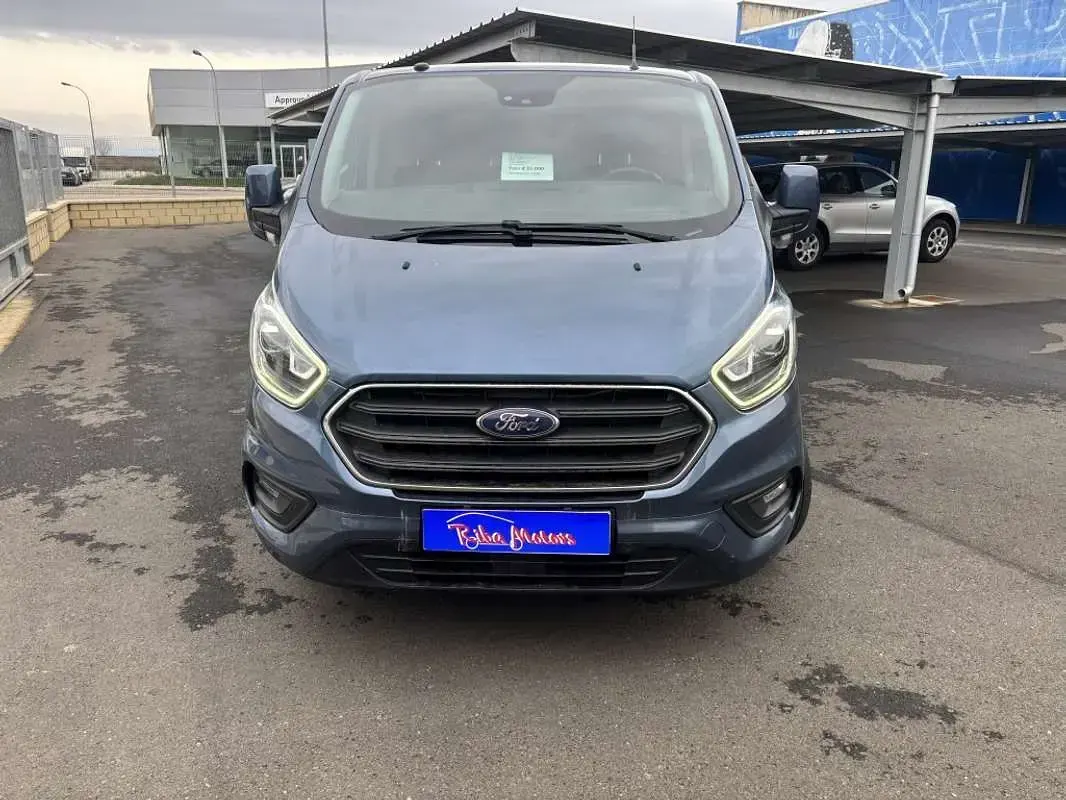 Usado Ford Transit Custom Trend 131 CV (96 kW) 2018 Azul Van