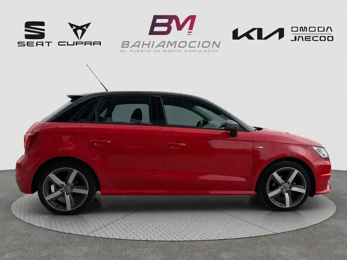 Usado Audi A1 Sportback Ambiente 95 CV (69 kW) 2019 Rojo Utilitario