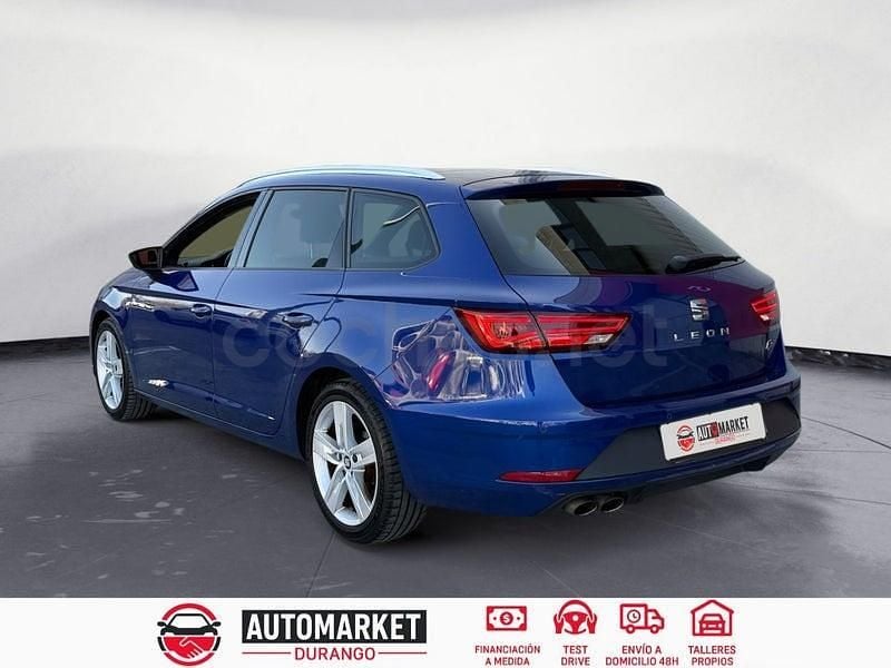 Usado Seat Leon FR 150 CV (110 kW) 2018 Azul Familiar