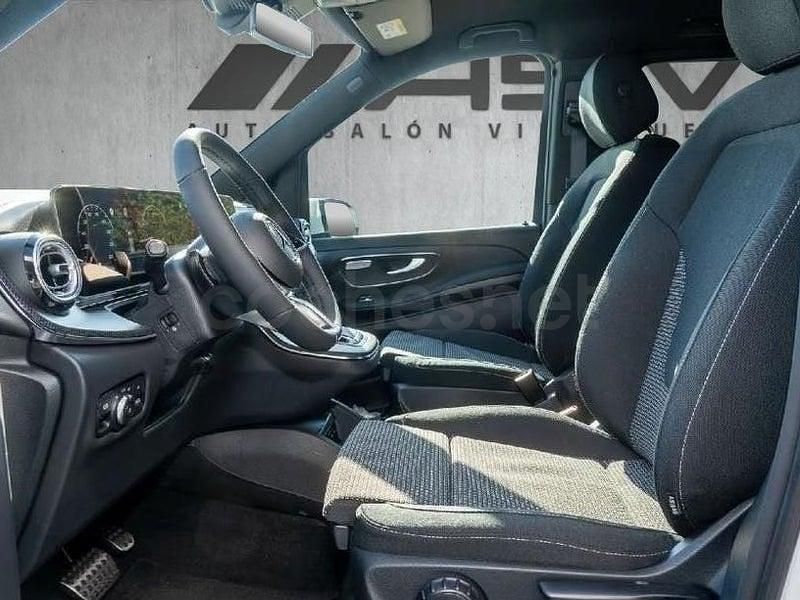 Usado Mercedes V300 Avantgarde 239 CV (175 kW) 2025 Blanco Monovolumen