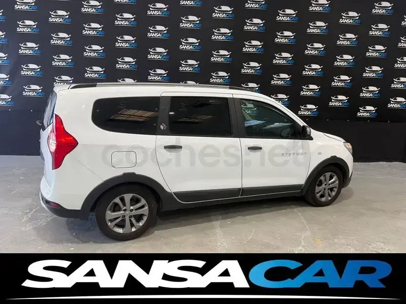 Usado Dacia Lodgy Lauréate 109 CV (80 kW) 2015 Blanco Monovolumen