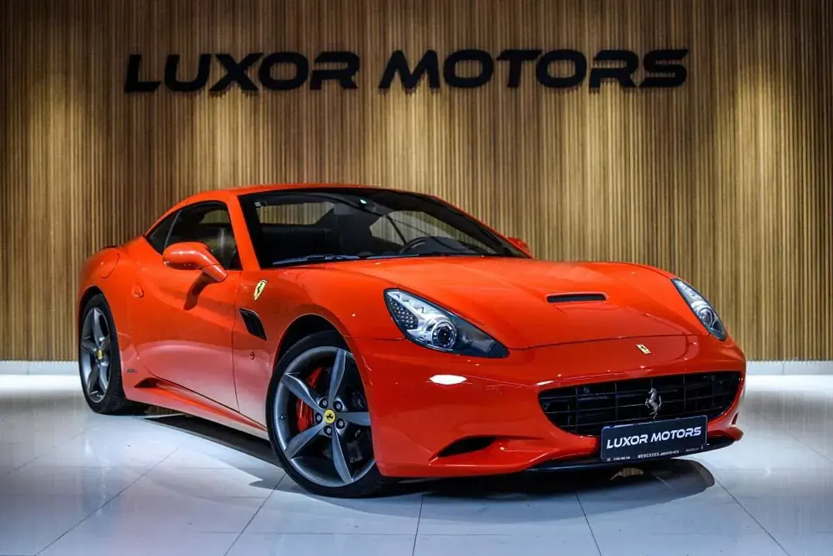 Usado Ferrari California 460 CV (338 kW) 2012 Rojo Descapotable
