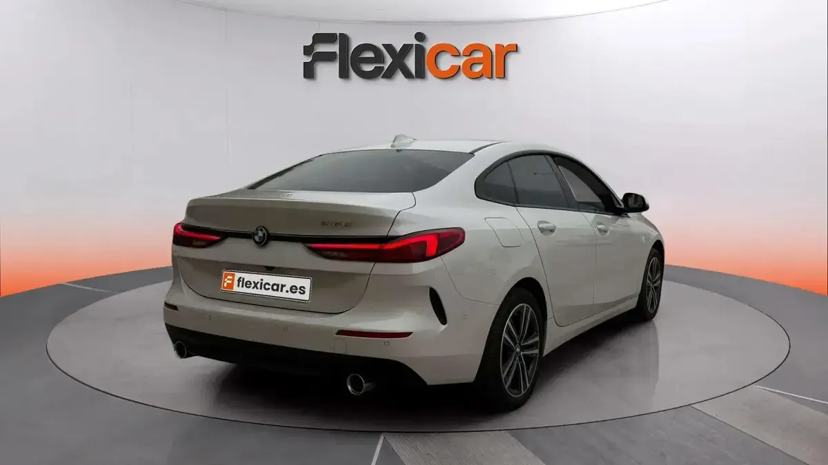 Usado BMW 218 150 CV (110 kW) 2022 Blanco Coupe