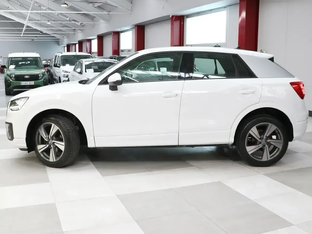 Usado Audi Q2 Design 116 CV (85 kW) 2020 Blanco SUV