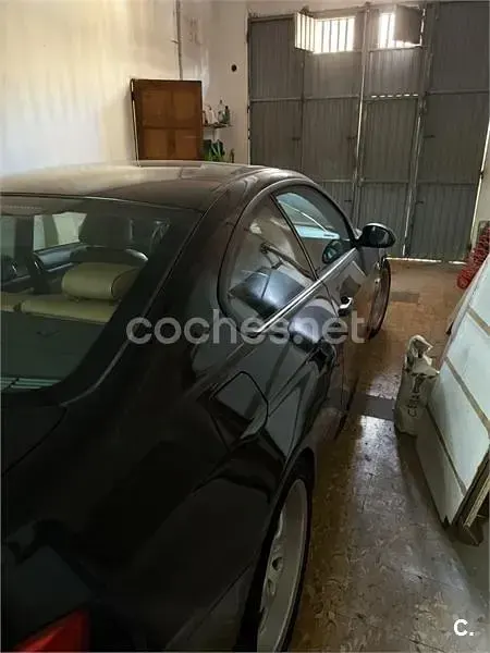 Usado BMW 320 177 CV (130 kW) 2007 Negro Coupe